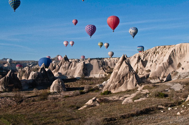 20100405_073638 D300.jpg - Ballooning in Cappadocia